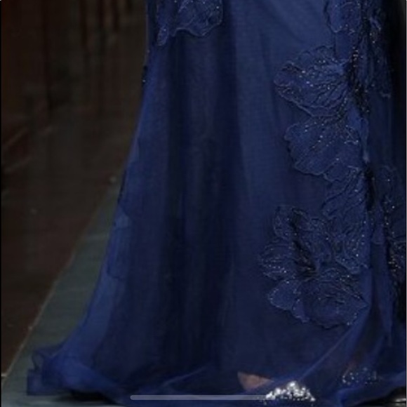 Gown with detached scarf , gorgeous color, lace over mesh - Picture 2 of 8